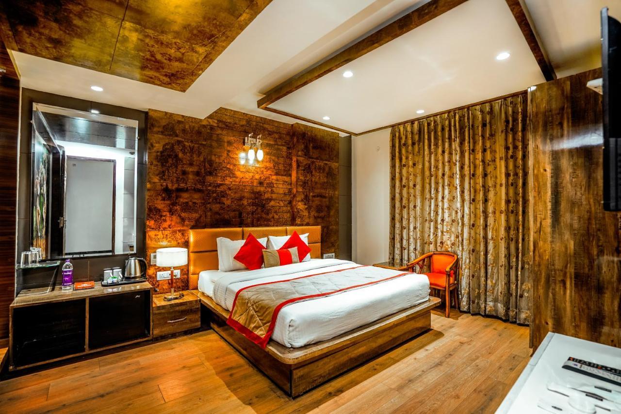 Amritsar Grand By Levelup Hotels 100 Meters From Golden Temple Exterior photo